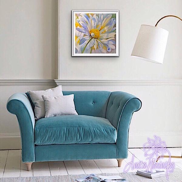 big flower painting of ox eye daisy by Anita Nowinska