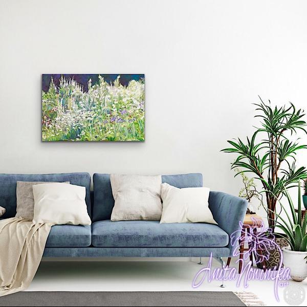 White Garden floral painting in oil on canvas by Anita Nowinska